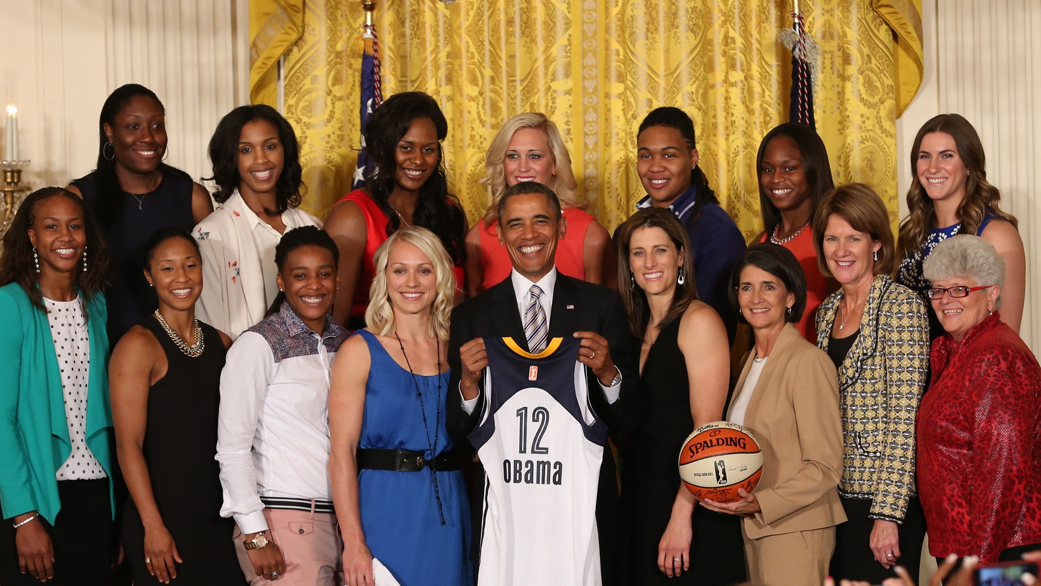 President Obama welcomes the Indiana Fever to the White House, team brings NCAA DIII champions DePauw