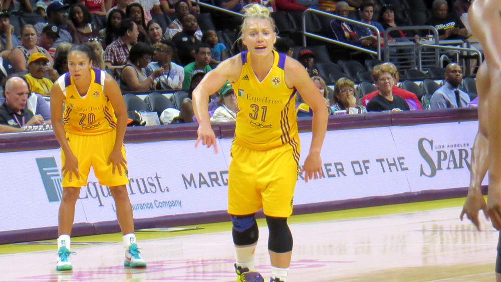 Kristi Toliver sets franchise record as Sparks shock Tulsa, 98-95