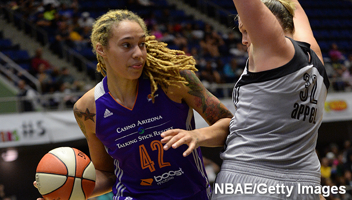 Brittney Griner named 2015 WNBA Defensive Player the Year, center sets new records