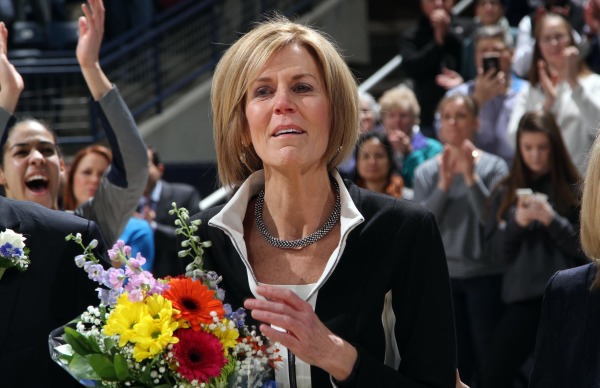 UConn and Auriemma surprise associate head coach Chris Dailey with plaque on “Huskies of Honor” wall