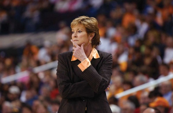 GMA' celebrates Dawn Staley, the highest paid head coach in NCAA women's  basketball - Good Morning America