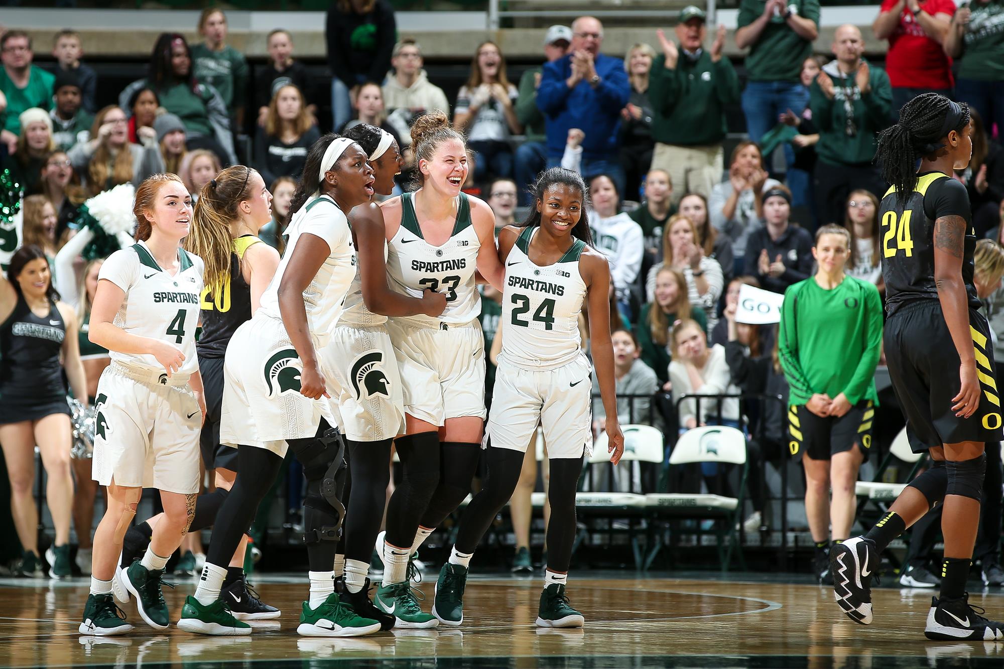 Michigan State enters the Sport Tours International/Hoopfeed NCAA DI Top 25 Poll; UConn remains No. 1