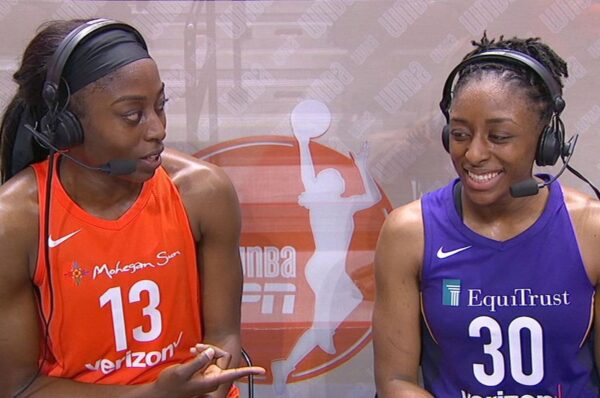 Chiney Ogwumike (left) and her older sister Nneka. Photo: NBAE/Getty Images.