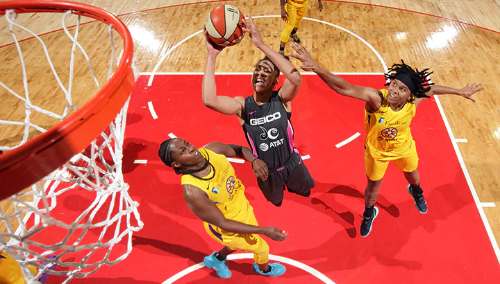 Washington Mystics cruise past Los Angeles Sparks 95-66, hold steady in first place