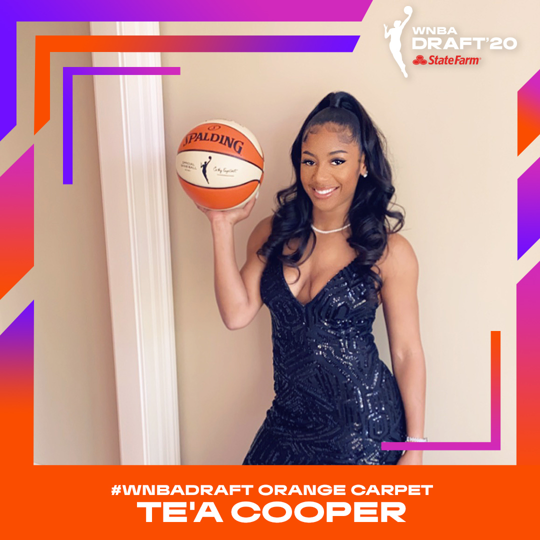 Los Angeles Sparks introduce Reshanda Gray and Te'a Cooper ahead of 2020  season –