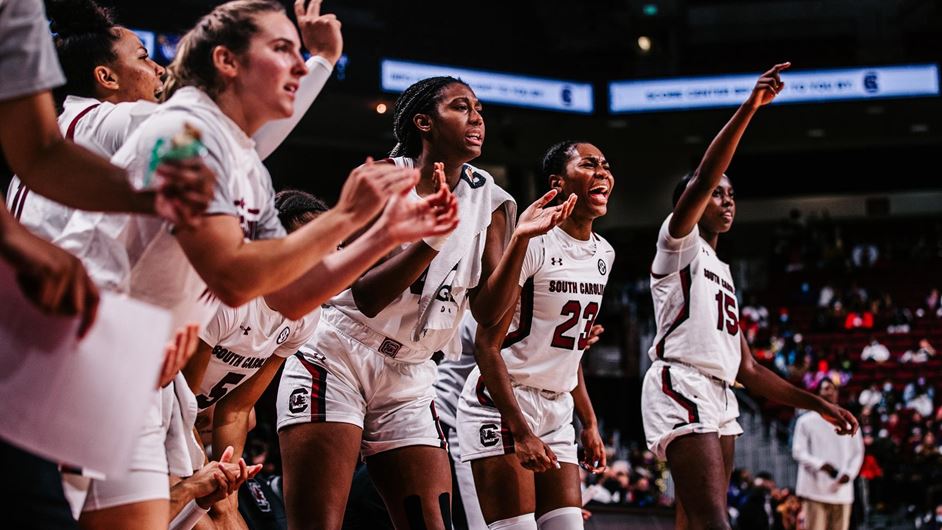 South Carolina tops USA TODAY Sports/WBCA Preseason Top 25 Coaches Poll