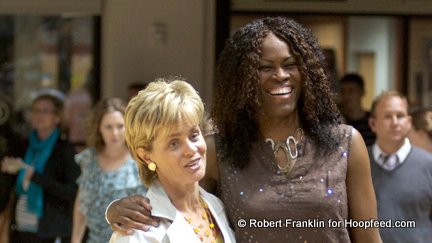 Taj McWilliams-Franklin and Kim Mulkey