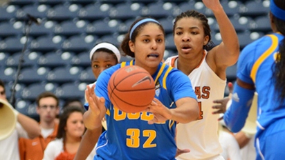 No. 17 UCLA earns decisive victory over No. 12 Texas, 62-42