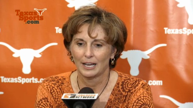 Texas coach Gail Goestenkors resigns after five seasons, will stay in Austin