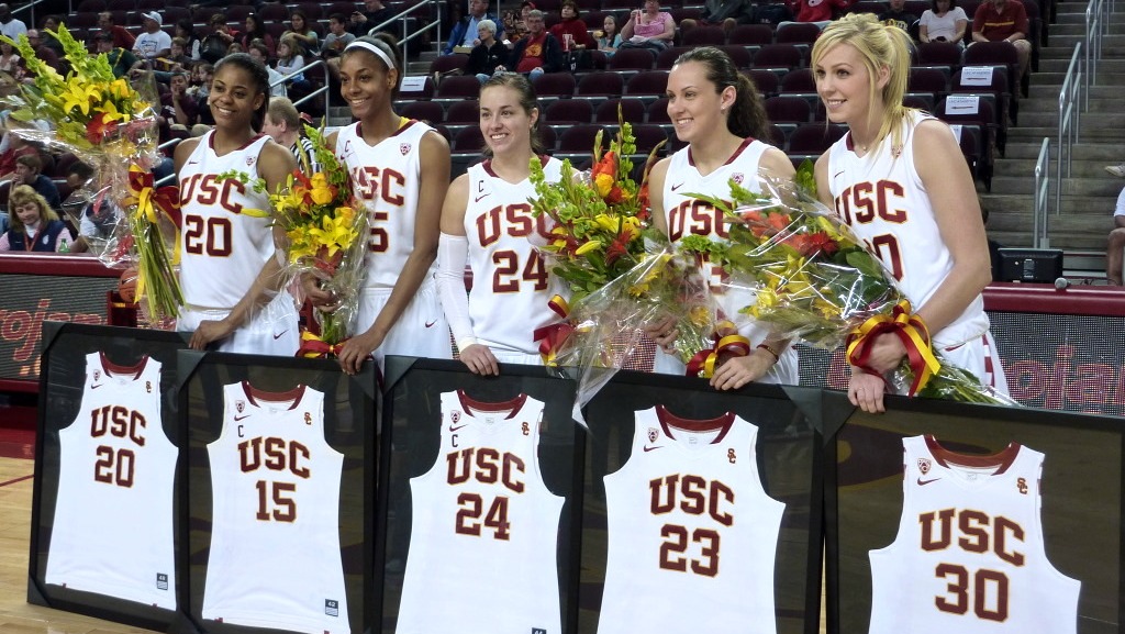 USC finishing out regular season on upswing, honors seniors and beats Arizona State